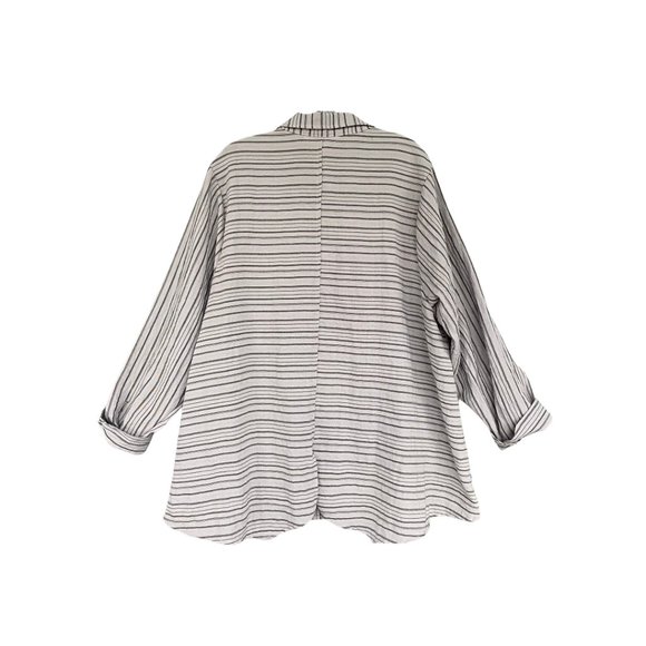 Habitat Button-Front Tunic Blouse - Picture 4 of 4